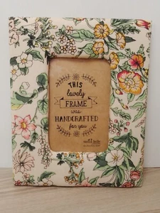 Sass&Belle Handcrafted Material Freestanding Photo Frame 23cm x 19cm *Some Marks - Picture 1 of 6
