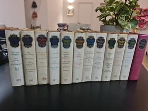 12 x Reader's Digest BEST LOVED BOOKS FOR YOUNG READERS VINTAGE H/C GOLD GILD - Picture 1 of 23