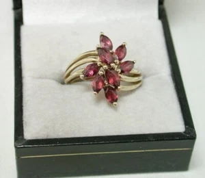 Lovely 9ct Gold And Amethyst Ladies Dress Ring Size M - 22134 - Picture 1 of 7