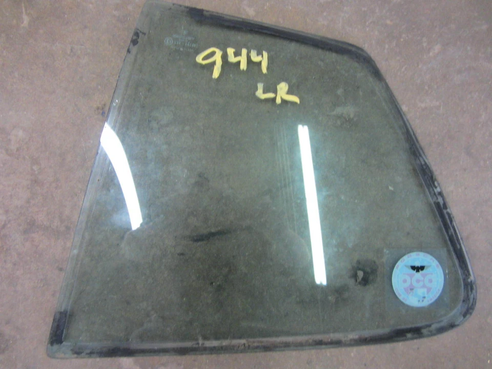 86 87 88 89 Porsche 944 Turbo 951 cuarto trasero izquierdo cristal 477845311 G2 Foto 1 de 1