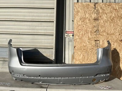 Parachoques trasero Maserati Levante 2017 2028 2019 2020 usado fabricante original Foto 1 de 4