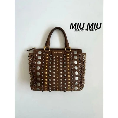 Bolso de mano Miu Miu Archive Toto tachuelas doradas y plateadas marrón vintage de JPN Foto 1 de 4