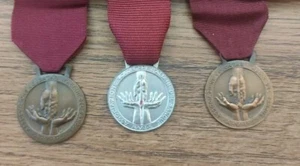 AVIS 3 medaglie Una argento 2 Bronzo   donazioni sangue  - Picture 1 of 11