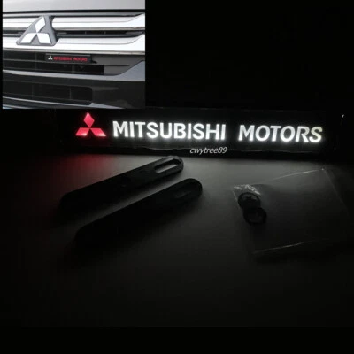 Para Luz LED Parrilla Delantera Coche Parachoques Emblema Calcomanía Insignia Luminiscente Foto 1 de 4