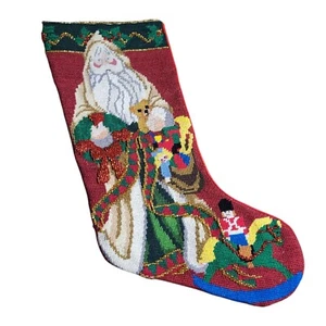 Medias de Navidad Needlepoint rojas con cuentas metálicas doradas anticuadas de Santa - Imagen 1 de 4