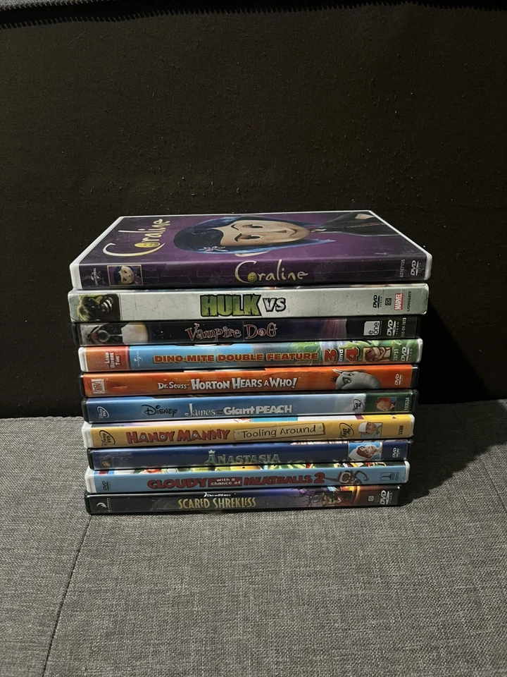 Другие детские фильмы Coraline Plus 9 непроверенные, но в основном незначительные царапины - Изображение 1 из 1