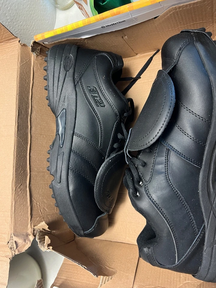 3N2 Reaction Pro Plate Lo Shoes Mens Size 11.5 Leather Black Umpire Sneaker - Image 1 of 1