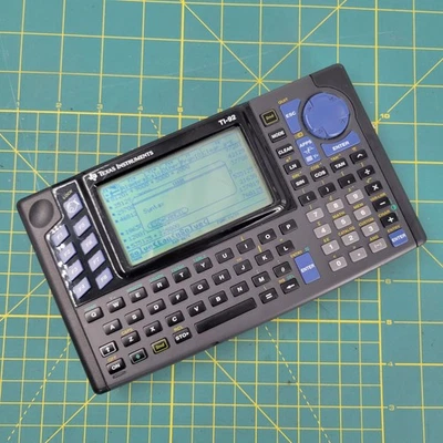 TI-92 Graphing Calculator Handheld With Back Cover Tested and working - Image 1 of 4