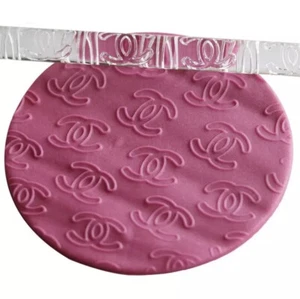 Embossing Acrylic Clear Rolling Pin Logo Carved Texture Fondant Polymer Clay B - Picture 1 of 1