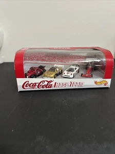 Hot Wheels '99 Coca-Cola Edizione Speciale Race Team Scala 1:64 Diecast Set 4 Auto - Foto 1 di 3