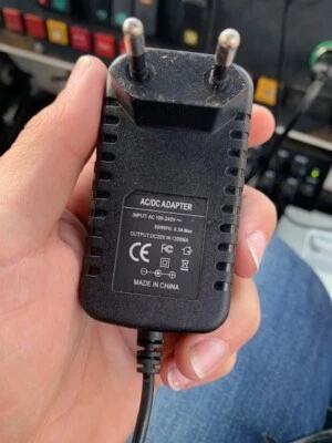 AC DC 20V 1,2A 5.5*2.5MM adapter Open Mesh OMxx power supply RoHS EU - Image 1 of 2