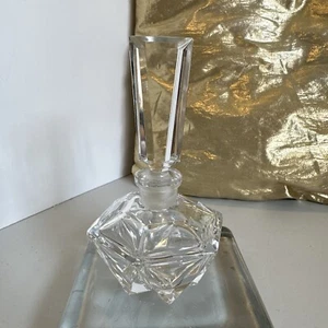 Botella de perfume de cristal tapón facetado base en forma de estrella 5” T DE COLECCIÓN - Imagen 1 de 24