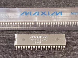 Qty 1: NEW! Maxim MAX133CPL 3¾ Digit DMM IC Circuit MAX133 NOS 40-Pin-DIP Xlnt! - Picture 1 of 2