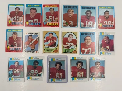 1970-1973 KC Chiefs 17 Card Lot Curley Culp RCs Len Dawson Bobby Bell Jim Lynch - Image 1 of 4