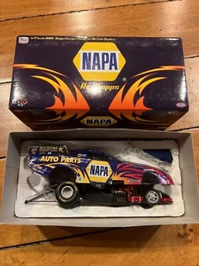 Auto World 2008 Ron Capps NAPA DSR 1st Year 1:24 Diecast NHRA Funny Car SIGNED - Picture 1 of 8