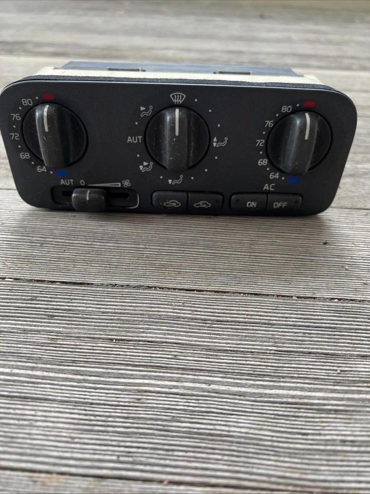 Volvo S70 1998-2002 climatizador de aire acondicionado con enchufes 7923 OEM usado Foto 1 de 4