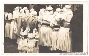 POSTCARD Slovak photograph Karol Plicka folk costume girls skirts Zliechov kroj - Picture 1 of 2