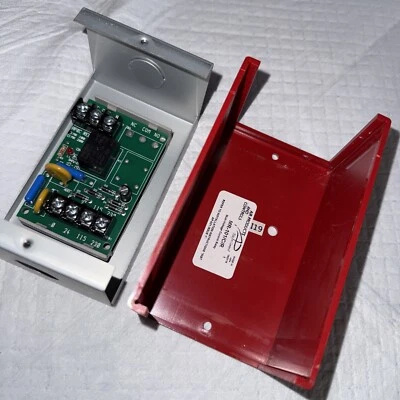 SPACE AGE GATOR GATE MULTI-VOLTAGE CONTROL RELAY SSU-MR-101/C/R ***NEW*** - Image 1 of 3