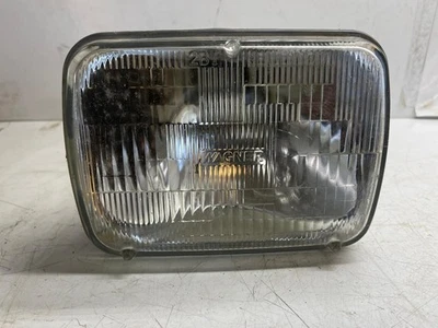 Chevrolet Express 3500 1996-2017 conjunto de faros de haz de pasajero derecho OEM 5972850 Foto 1 de 4