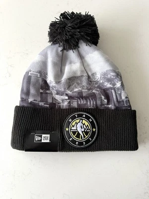 NUEVO CON ETIQUETAS NBA All Star 2023 Utah Jazz SLC Gorro Tejido Escape Pom Negro New Era Sombrero Foto 1 de 4