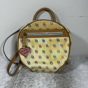 Borsa zaino Dooney & Bourke multicolore logo vintage rivestita in tela - Foto 1 di 14