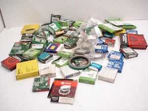 OFERTA A GRANEL DE 75 piezas SURTIDOS SELLOS EXCEDENTES RODAMIENTOS CARRERAS ETC SKF TIMKEN GARLOCK - Imagen 1 de 12
