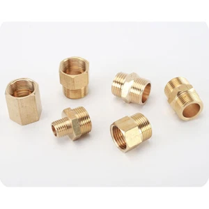 Adaptador de tornillo de tubo de latón M22x1,5 a 1/2" BSP para riego - Imagen 1 de 15