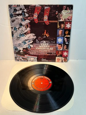 A VERY MERRY CHRISTMAS VOLUME IV Limited Edition Columbia CSS 1464 - NM - Image 1 of 4