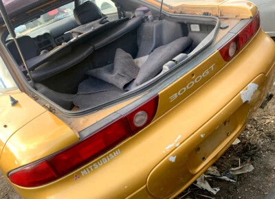 Luces traseras traseras derechas izquierda Mitsubishi 3000GT 1994-1998 OEM 3 piezas con lente de adorno central Foto 1 de 4