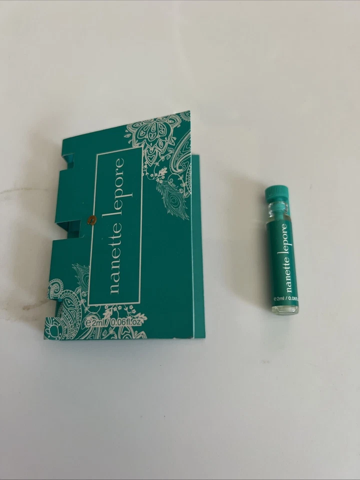 NANETTE LEPORE Eau De Parfum Splash VIAL FOR WOMEN 0.06 Oz / 2 ml SAMPLE SIZE!!! - Imagem 1 de 1