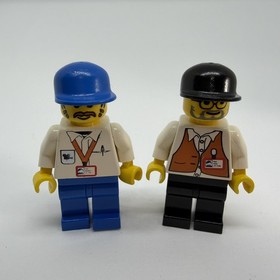 Lego Minifigure Studios Director + Cameraman With Hats 1352 STU002 STU001