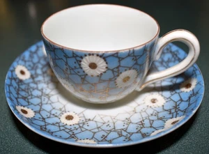 Antique Kutani? Japan Demitasse Cup & Saucer Blue Gold White Daisy FreeS&H - Picture 1 of 4