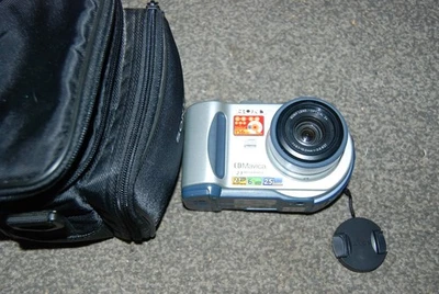 Sony Mavica CD200 2.1MP Digital Camera untested - Image 1 of 3