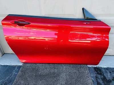 Infiniti Q60 2017-2020 puerta delantera derecha Dynamic Sunstone Red NBA OEM ¡Usado! Foto 1 de 4