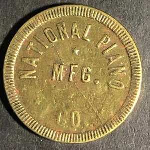 National Piano Mfg. Ficha de latón Co. "Good For One Piece Of Music" 21 mm - Imagen 1 de 3