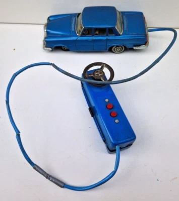 Mercedes japon filoguidé jouet ancien tôle et plastique époque Bandaï SSS - Photo 1/4
