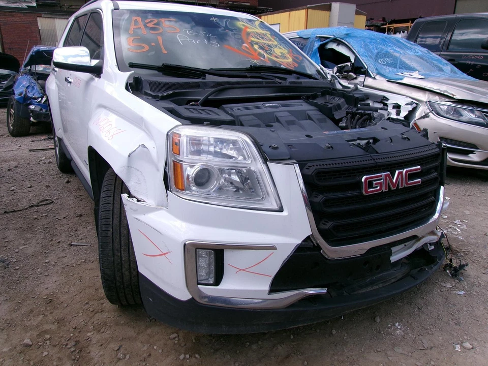 Used Washer Fluid Reservoir fits: 2016 Gmc Terrain  Grade A Foto 1 de 4