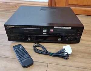 Pioneer PDR-W739 CD Recorder & 3-CD Changer - Picture 1 of 9