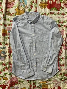 Boys H&M Baby Blue Striped Long Sleeve Button Down Shirt. Size Large 11-12 - Picture 1 of 15