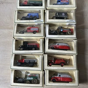 Chevron Spielzeugautos Konvolut 12 Artikel neu in Kartons - Bild 1 von 13