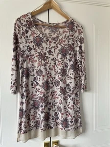 Spirit M&Co Size 16 Cream Floral Tunic Top with 3/4 Sleeve ex cond - Picture 1 of 4