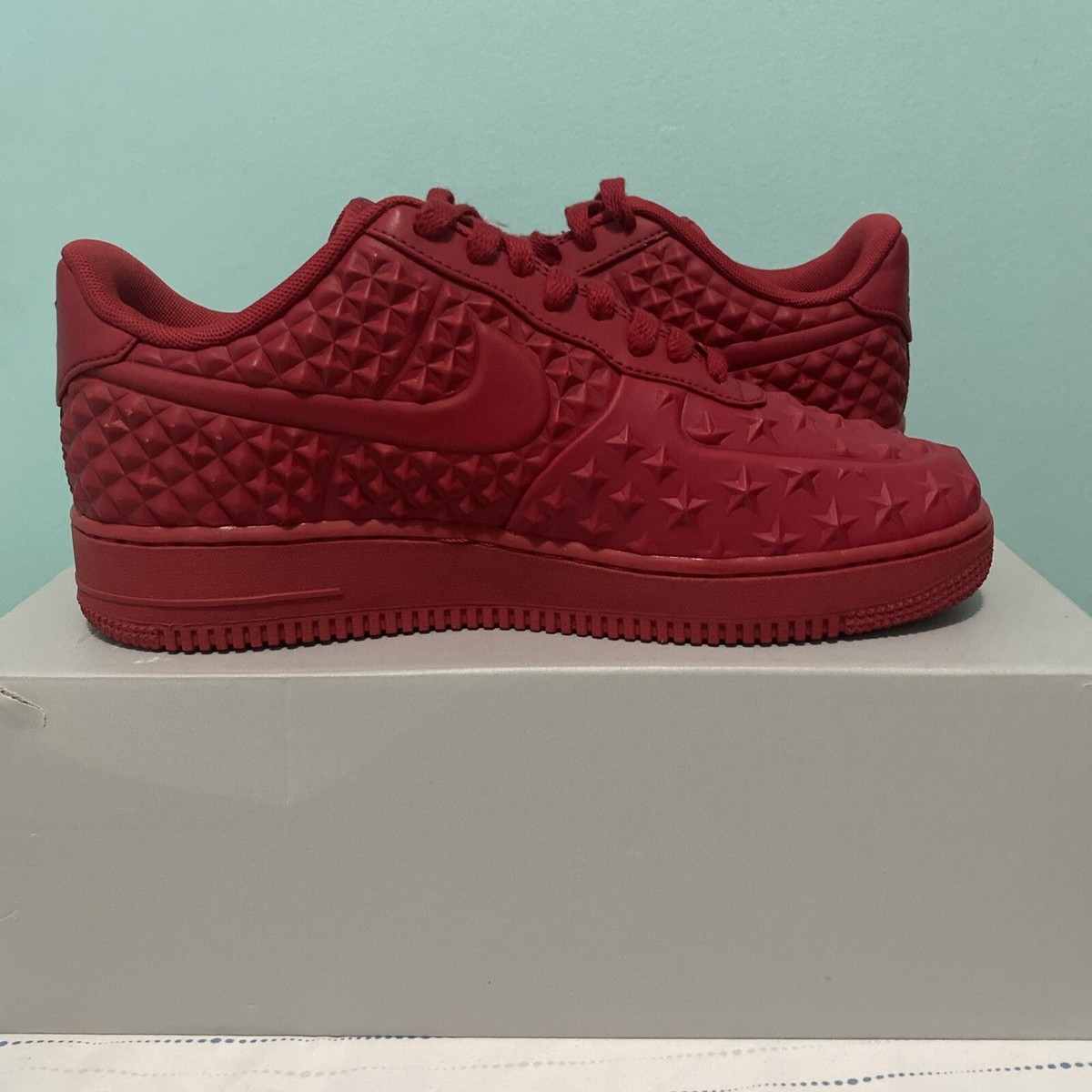Preços baixos em Nike Air Force 1 '07 LV8 VT Low Preços baixos em Nike Air Force 1 '07 LV8 VT Low