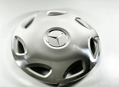 Original Mercedes Benz Radzierblende Hinterachse 17,5" B67520118 - Bild 1 von 2