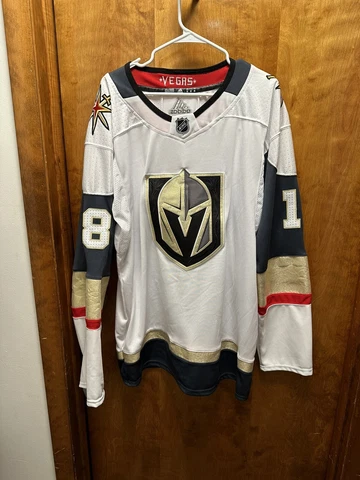 NWT VEGAS GOLDEN KNIGHTS #18 JAMES NEAL ADIDAS SEWN 56 jersey! Cover