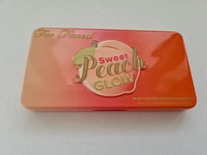 Too Faced SWEET PEACH GLOW Highlighting Palette Illuminator Blusher Bronzer NEW - Picture 1 of 11