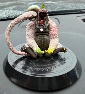 Monster Hunter Capcom Rosa Congalala Figura Coleccionable Constructor Base Dragón - Imagen 1 de 7