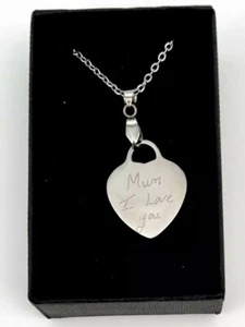 personalisierte Handschrift gravierte Herzkette, gravierte Herzanhänger - Bild 1 von 1