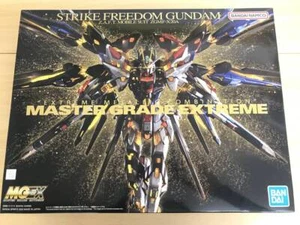 Strike Freedom Gundam Model Kit MGEX 1/100 Gundam SEED DESTINY BANDAI - Picture 1 of 13