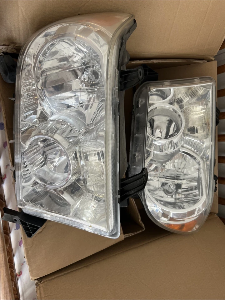 Conjunto de luces antiniebla Dorman 1570990 para 00-02 Subaru Legacy Foto 1 de 1