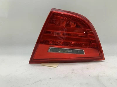 2009-2011 BMW 328i 335i M3 Sedan Right Tail Light Lid Mount 63217154156 OEM Used Foto 1 de 4